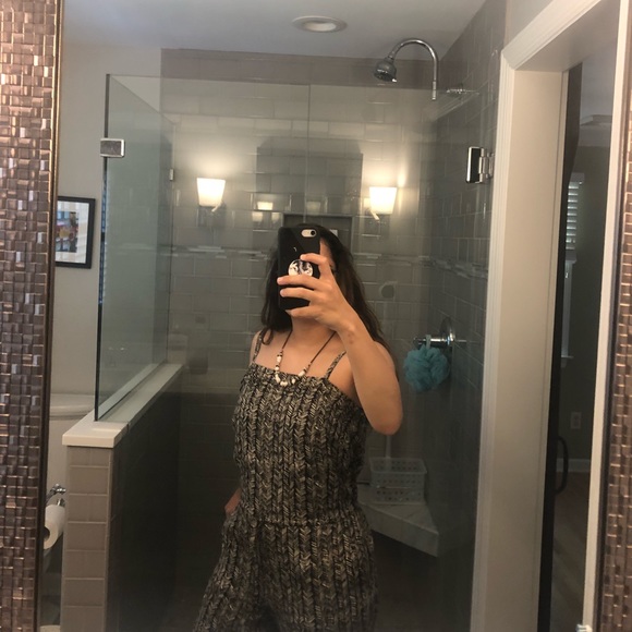 Black and white romper - Picture 1 of 3